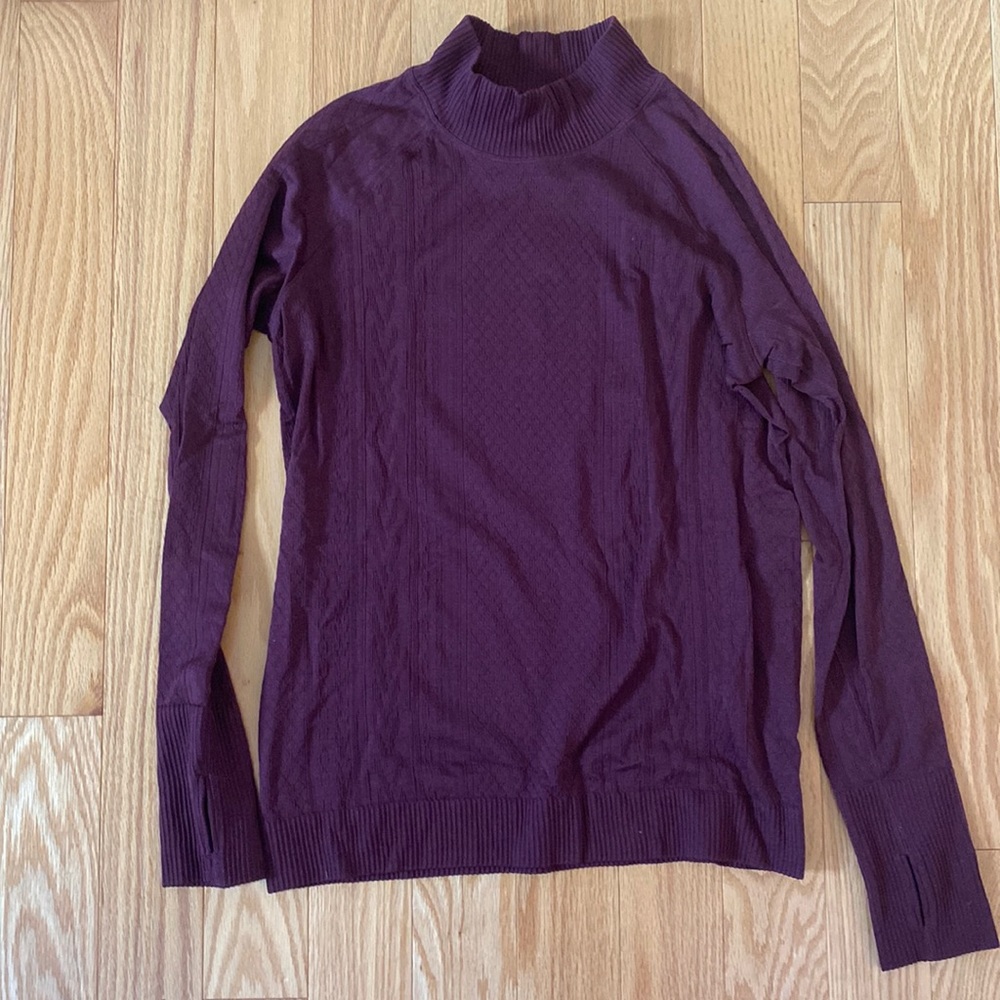 Lululemon mock neck pullover